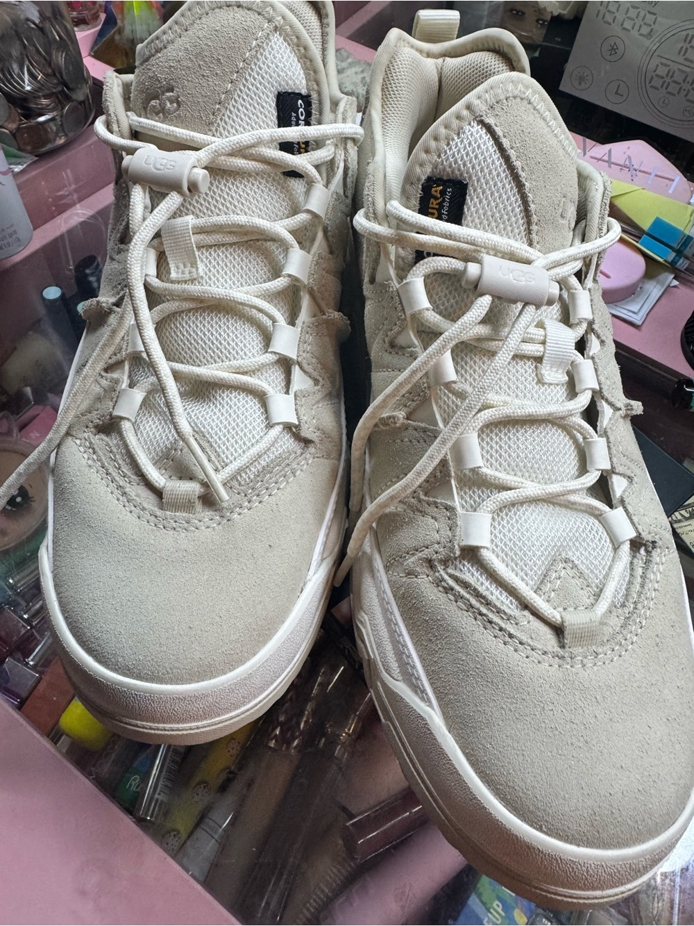 UGG Neutra Low-Top Sneakers in Cream New never used no tags